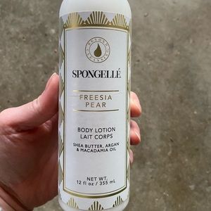 Spongelle Freesia Pear body lotion 12oz